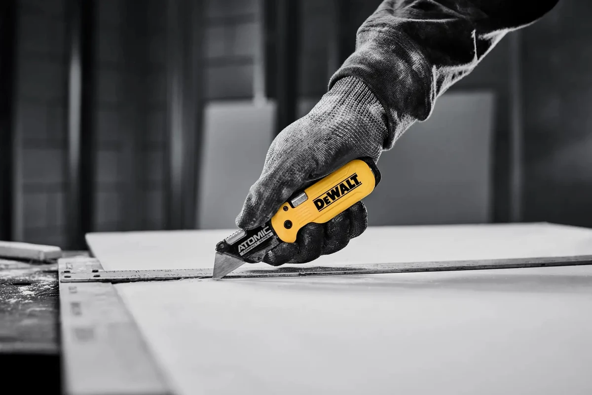 DEWALT DWHT10990 Нож строительный (NEW)