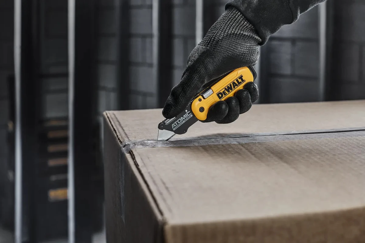 DEWALT DWHT10990 Нож строительный (NEW)